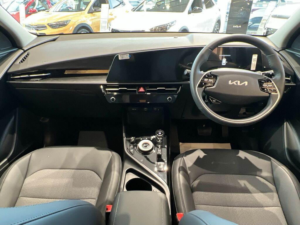 Kia Niro 1.6 Gdi 136 Hybrid Evolve Dct Black #4