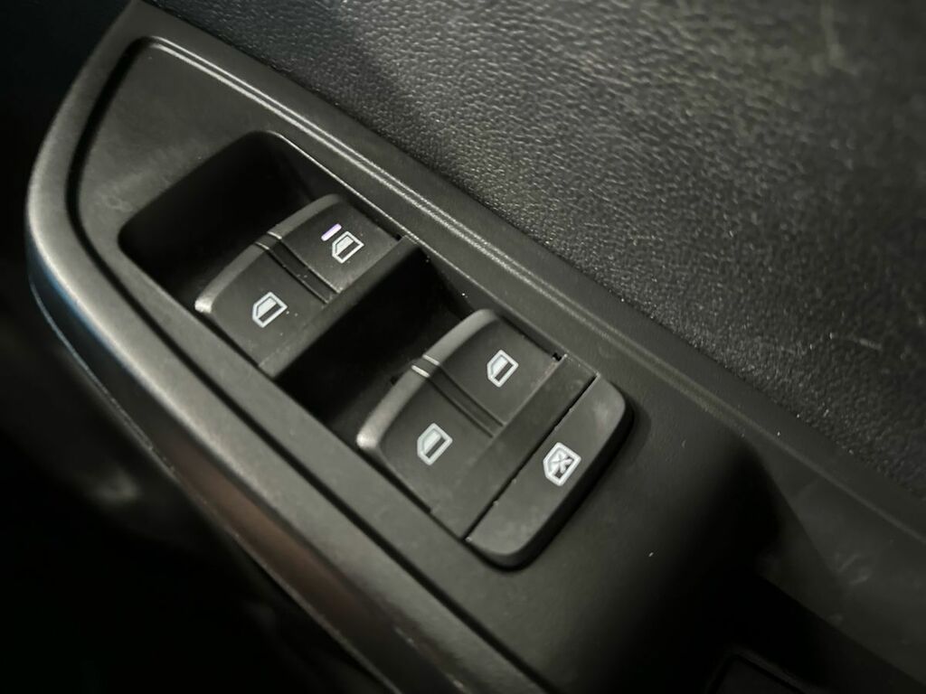 MG MG3 1.5 Vti-tech Exclusive Navigation Black #40