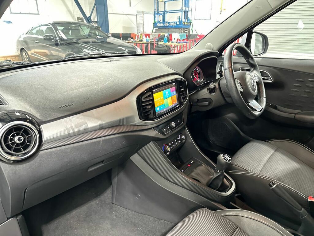 MG MG3 1.5 Vti-tech Exclusive Navigation Black #25