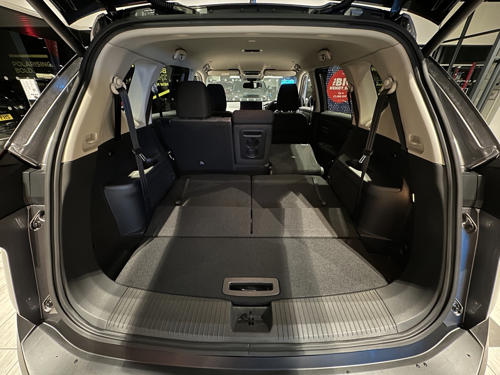 Nissan X-Trail Tekna Black #22