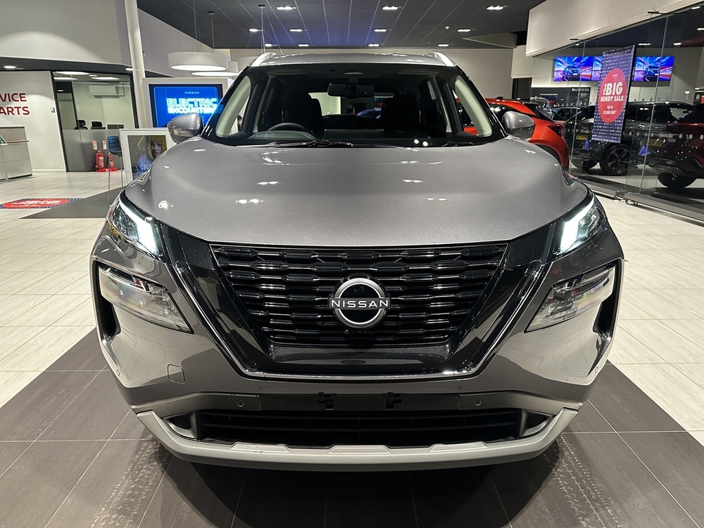 Nissan X-Trail Tekna Black #11