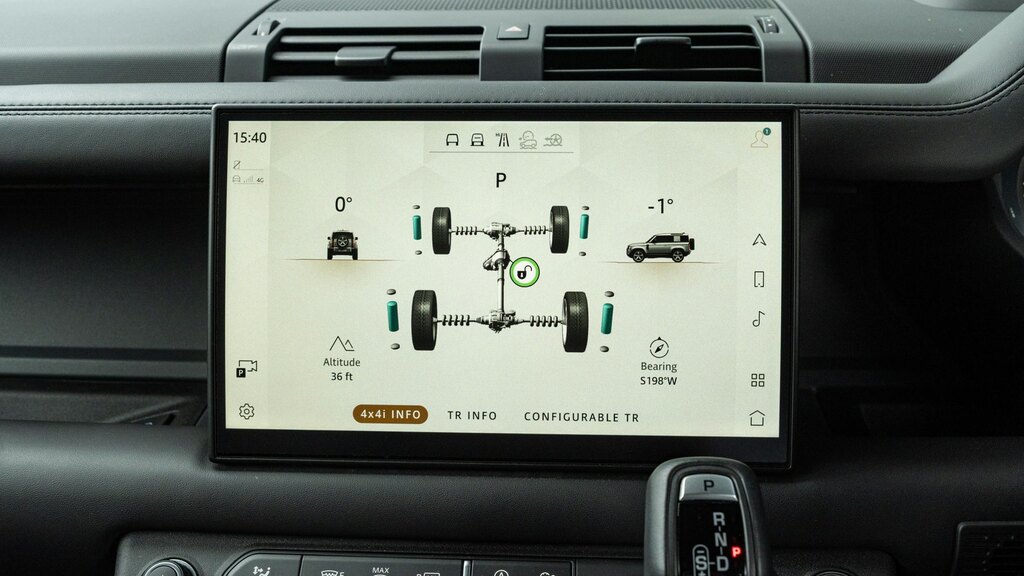 Land Rover Defender 90 X-dynamic Hse Grey #73
