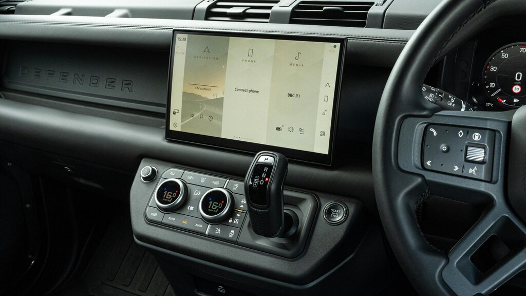 Land Rover Defender 90 X-dynamic Hse Grey #51