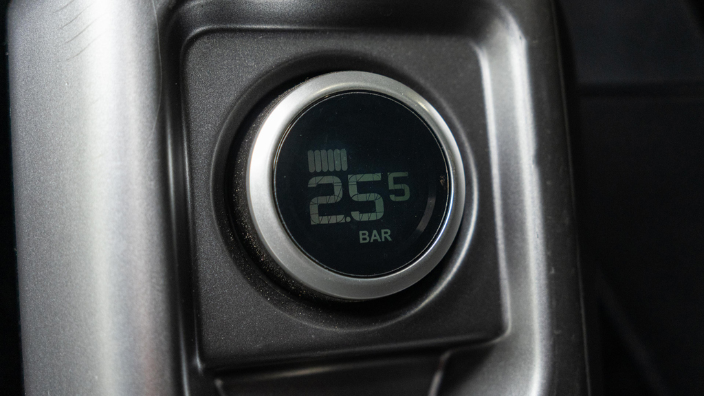 Land Rover Defender 90 X-dynamic Hse Grey #30