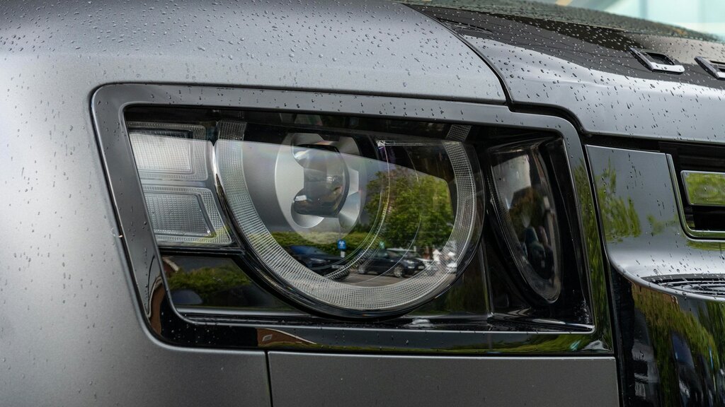 Land Rover Defender 90 X-dynamic Hse Grey #17