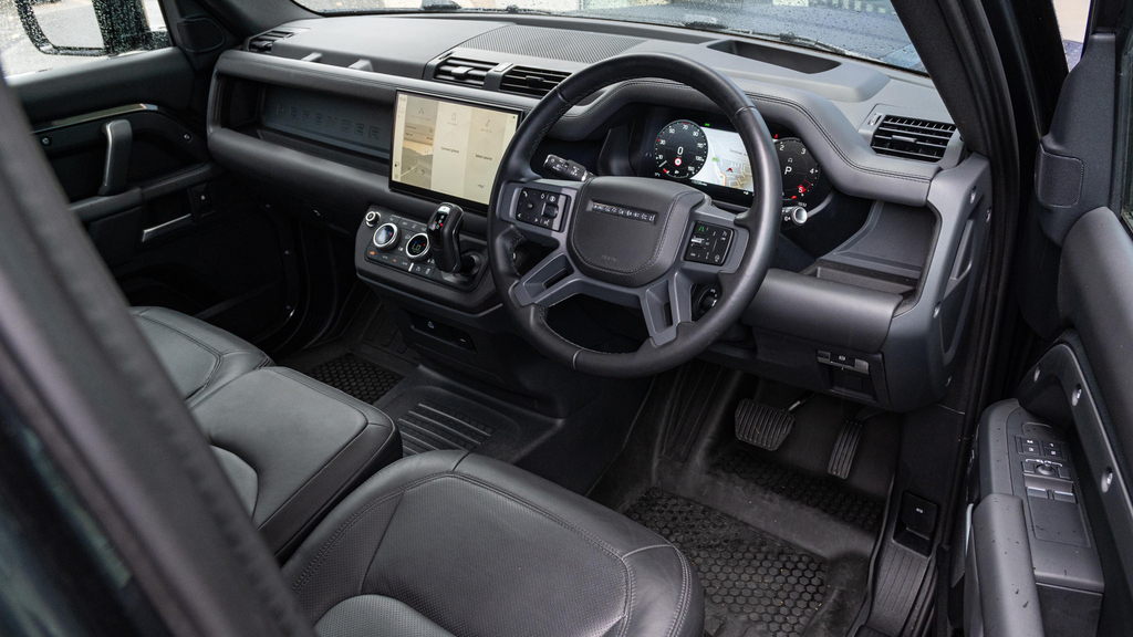 Land Rover Defender 90 X-dynamic Hse Grey #68
