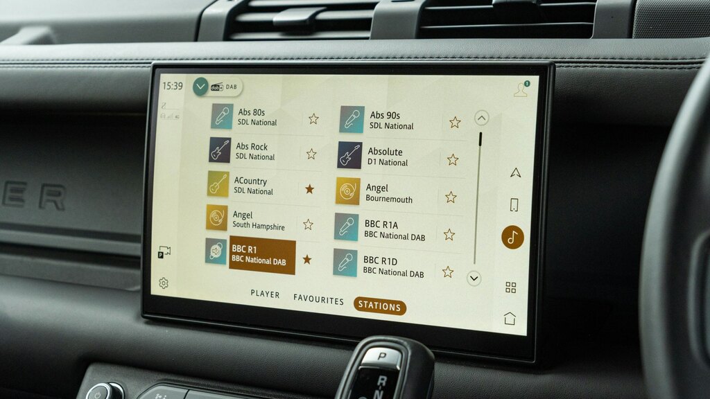 Land Rover Defender 90 X-dynamic Hse Grey #63