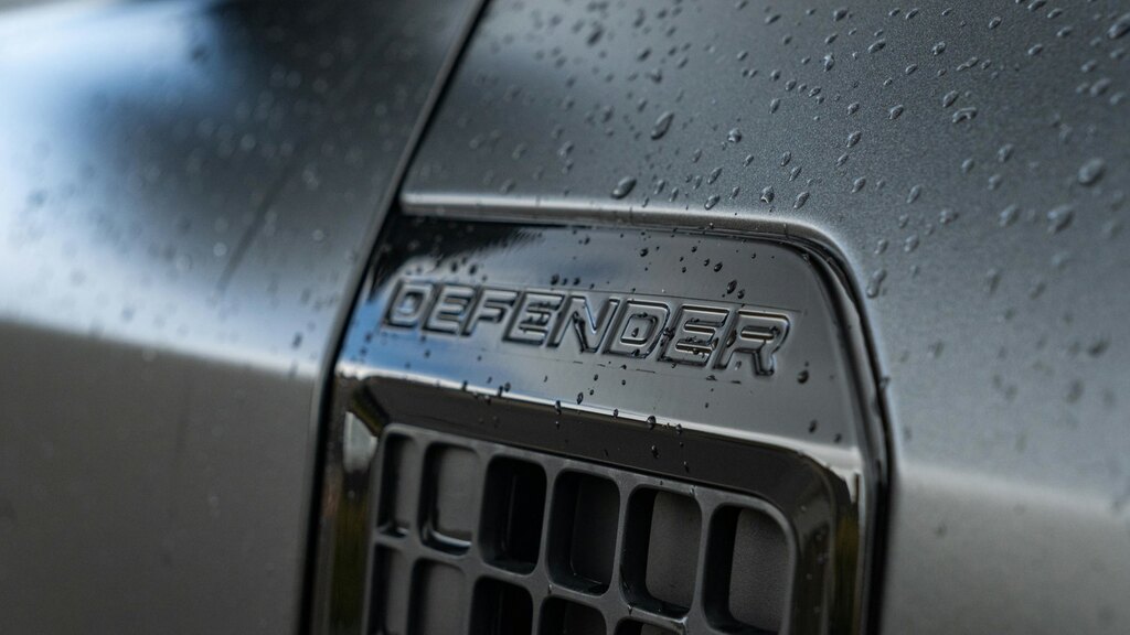 Land Rover Defender 90 X-dynamic Hse Grey #89