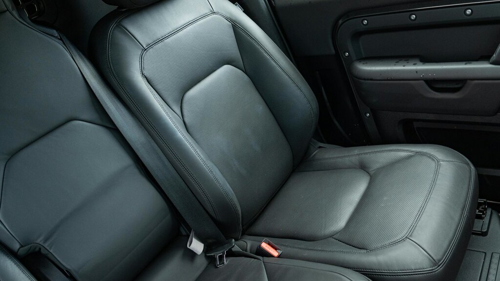 Land Rover Defender 90 X-dynamic Hse Grey #26