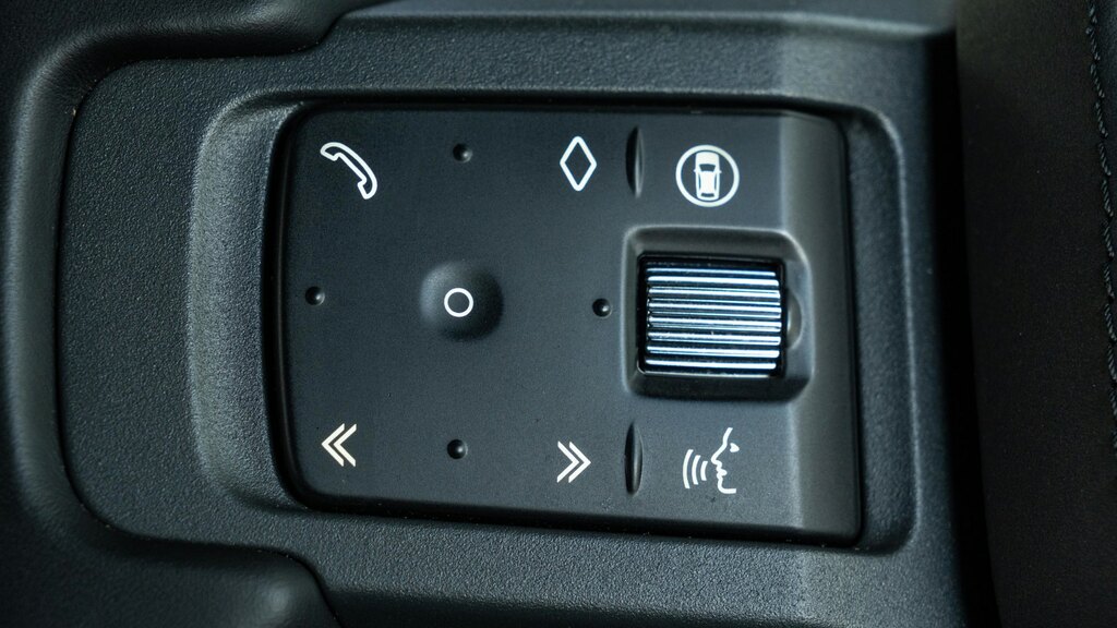 Land Rover Defender 90 X-dynamic Hse Grey #47