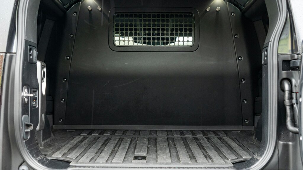 Land Rover Defender 90 X-dynamic Hse Grey #10