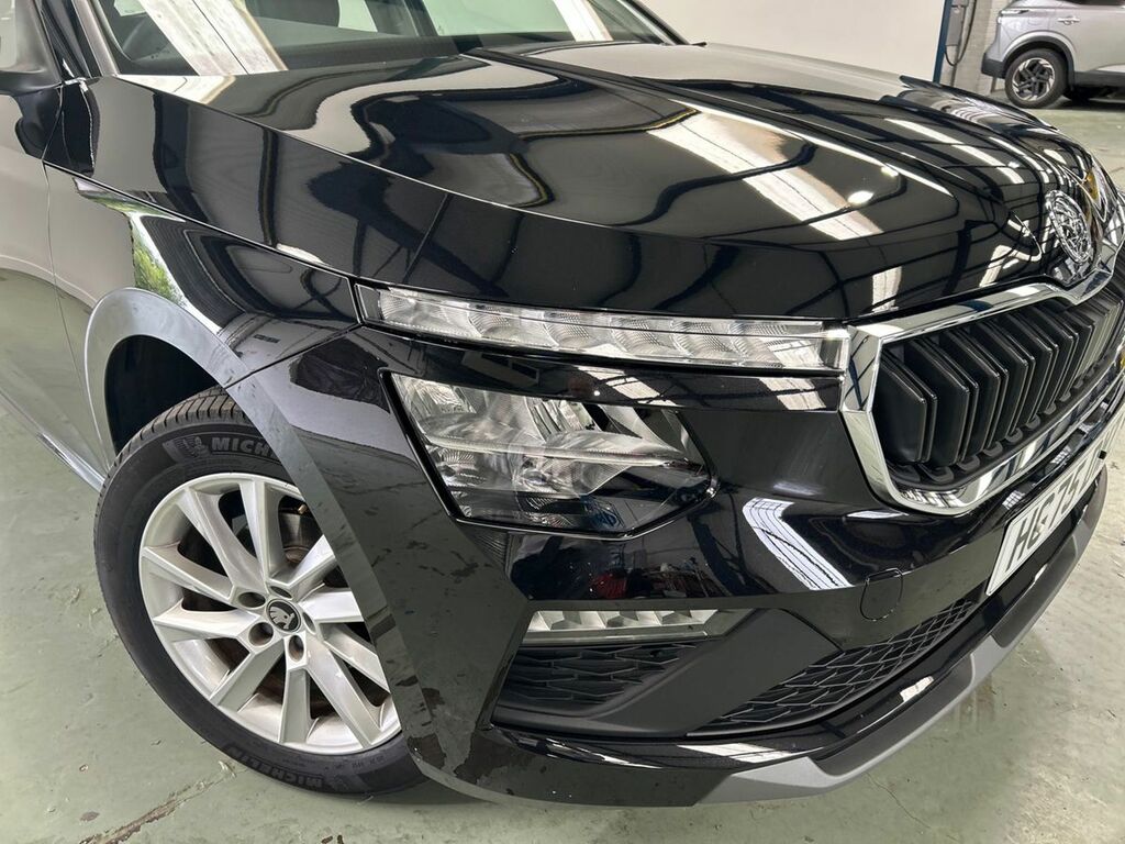 Skoda Kamiq 1.0 Tsi 95 Se Edition HG75DWZ Black #3