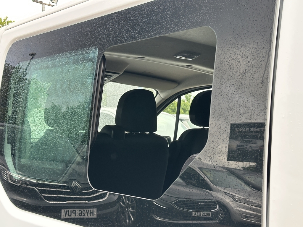 Renault Trafic Sl30 Blue Dci 130 Advance Safety Van White #17