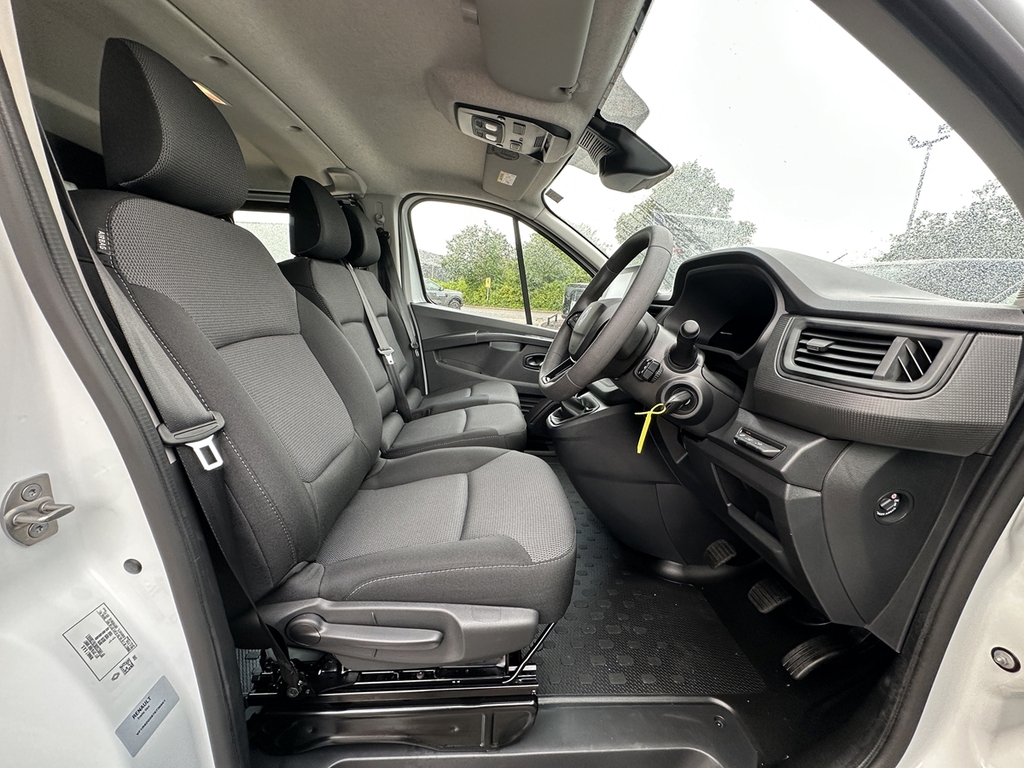Renault Trafic Sl30 Blue Dci 130 Advance Safety Van White #28