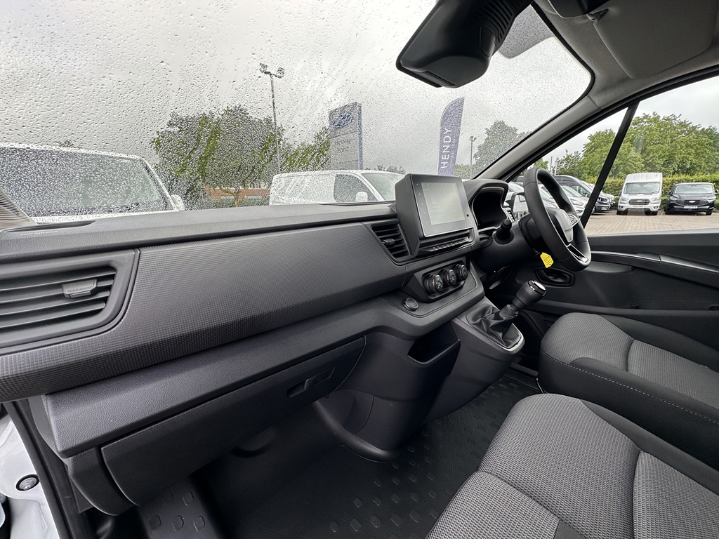 Renault Trafic Sl30 Blue Dci 130 Advance Safety Van White #34