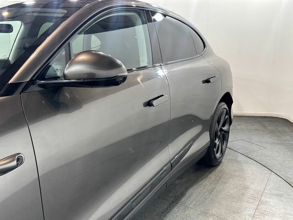 MG IM6 Launch Edition Awd 100Kwh White #14