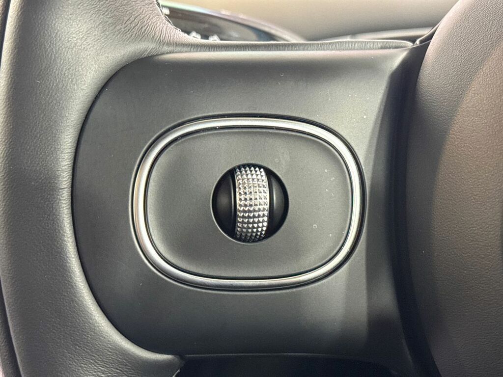 MG IM6 Launch Edition Awd 100Kwh White #35
