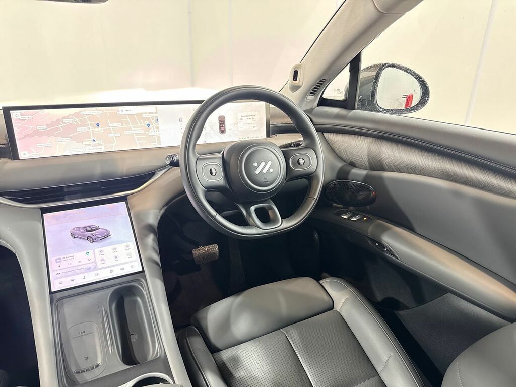 MG IM6 Launch Edition Awd 100Kwh White #33