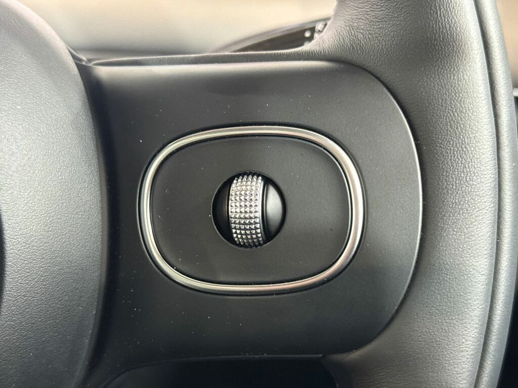 MG IM6 Launch Edition Awd 100Kwh White #36