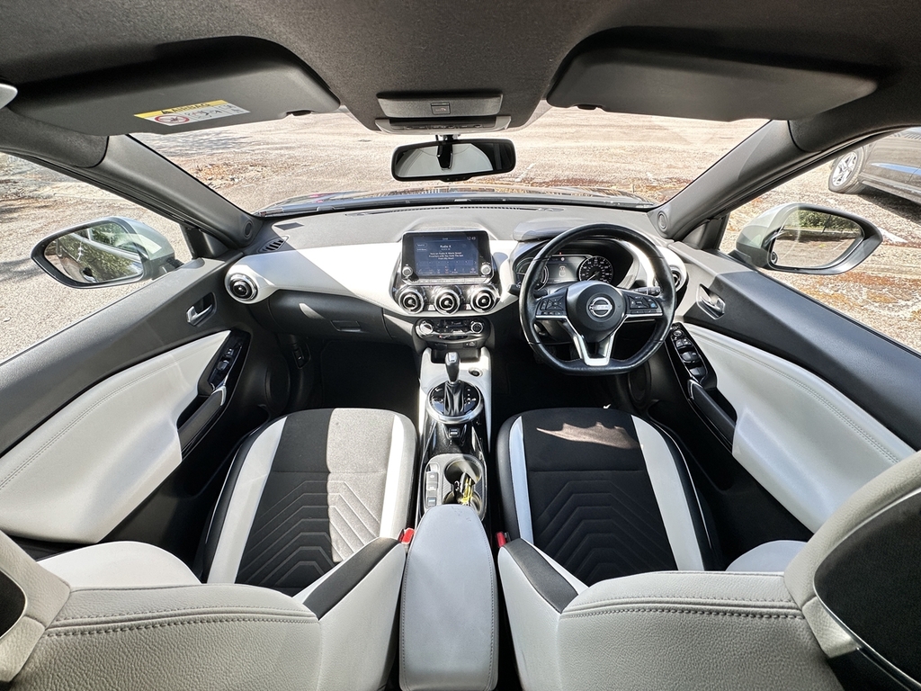 Nissan Juke 1.6 Hybrid Tekna Black #3