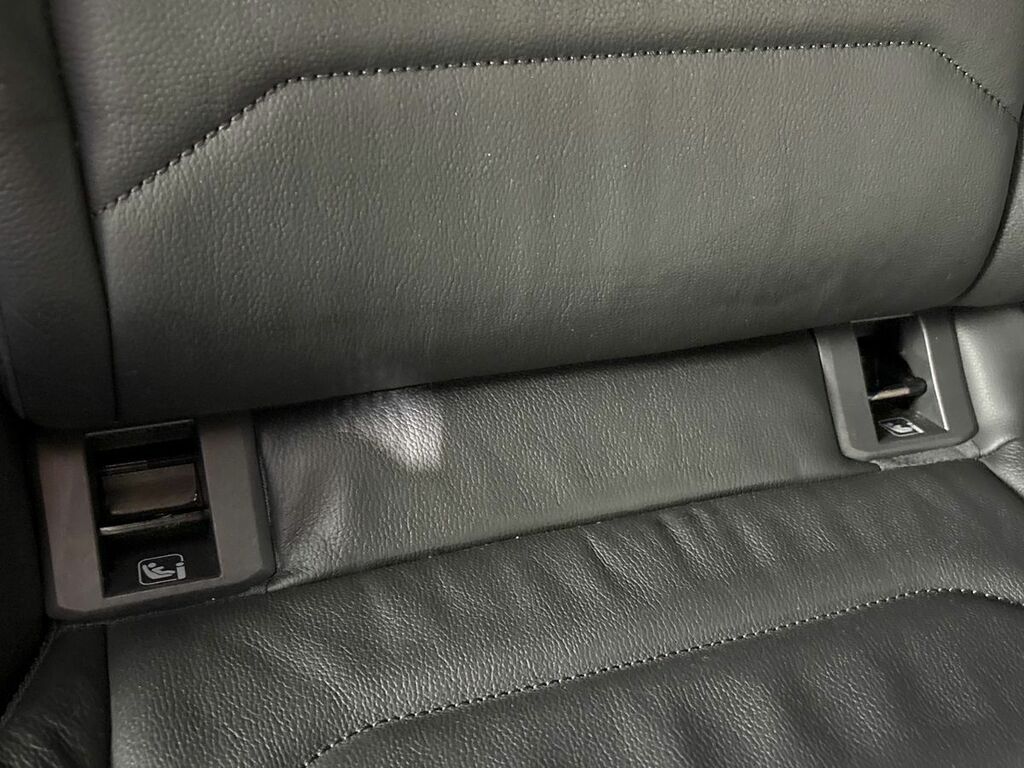 Volkswagen Touareg 3.0 V6 Tdi 4Motion R-line Tech Tip #21