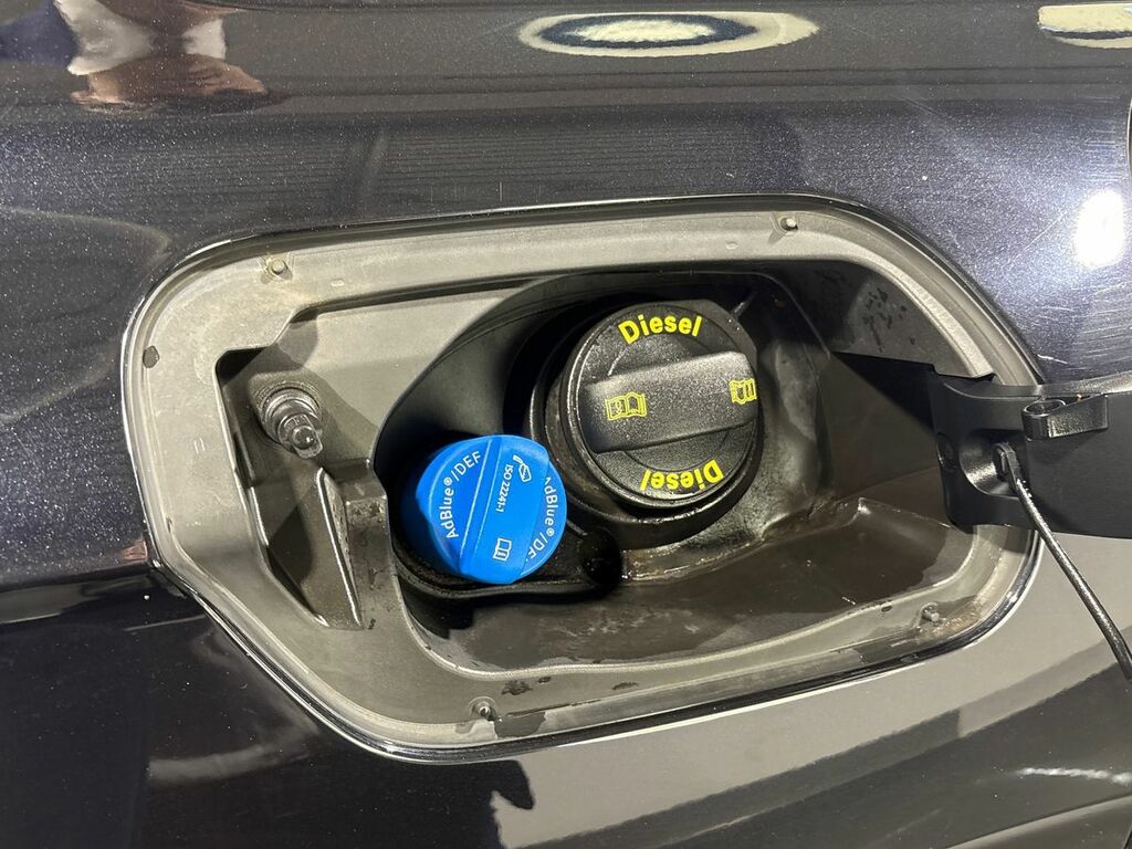 Volkswagen Touareg 3.0 V6 Tdi 4Motion R-line Tech Tip #16