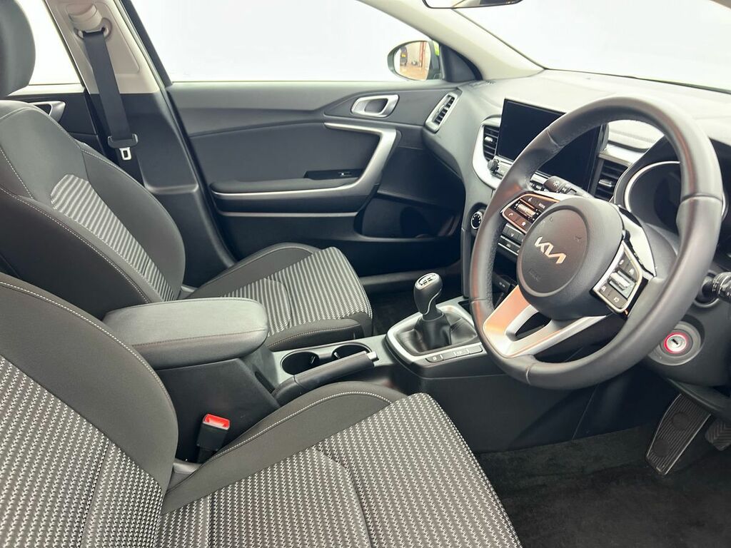 Kia Xceed 1.5T Gdi Isg 138 3 Dct Black #22