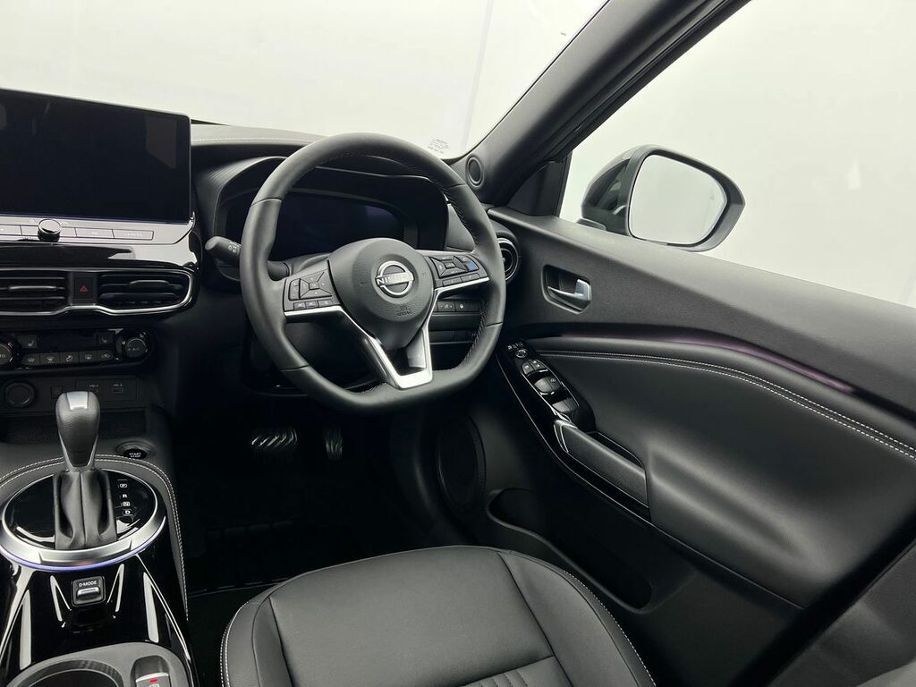 Nissan Juke Hatchback Blue #23