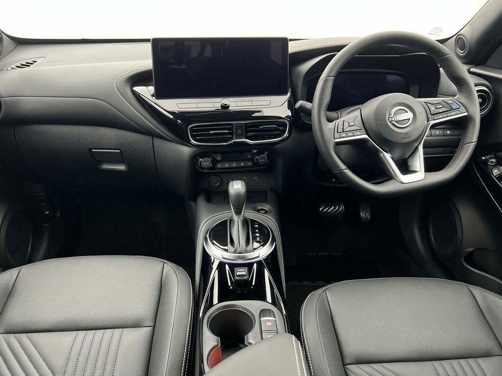 Nissan Juke 1.6 Hybrid Tekna Grey #3