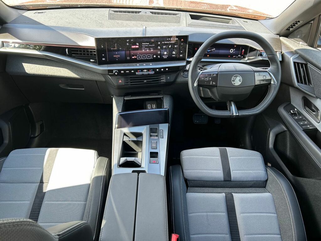 Vauxhall Grandland 1.2 Hybrid 136 Ultimate E-dct6 Pan Roof #4