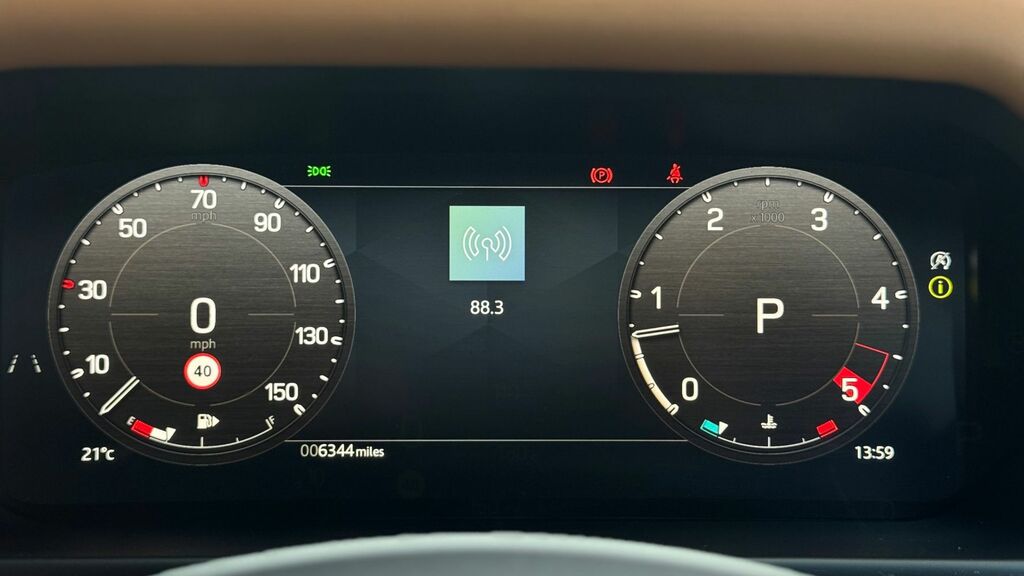 Land Rover Defender 90 Automatic Black #16