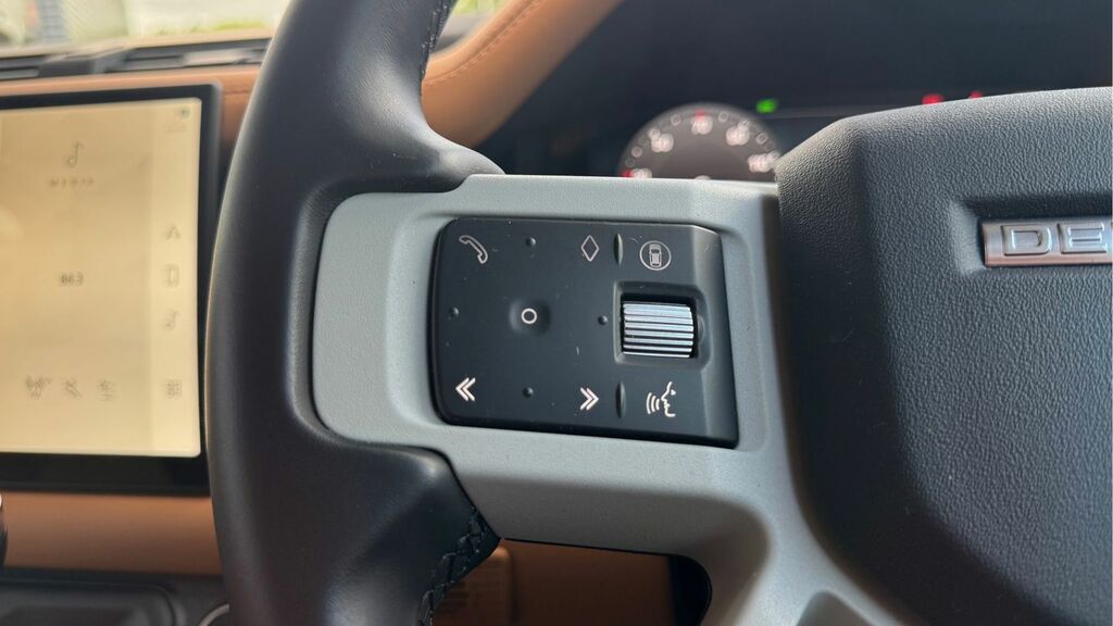 Land Rover Defender 90 Automatic Black #39
