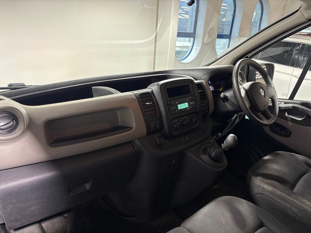Renault Trafic 1.6 Diesel Black #19