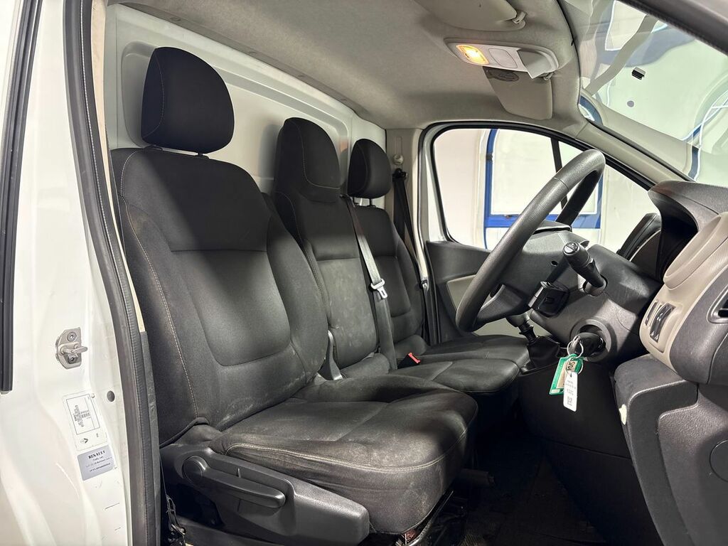 Renault Trafic 1.6 Diesel Black #16