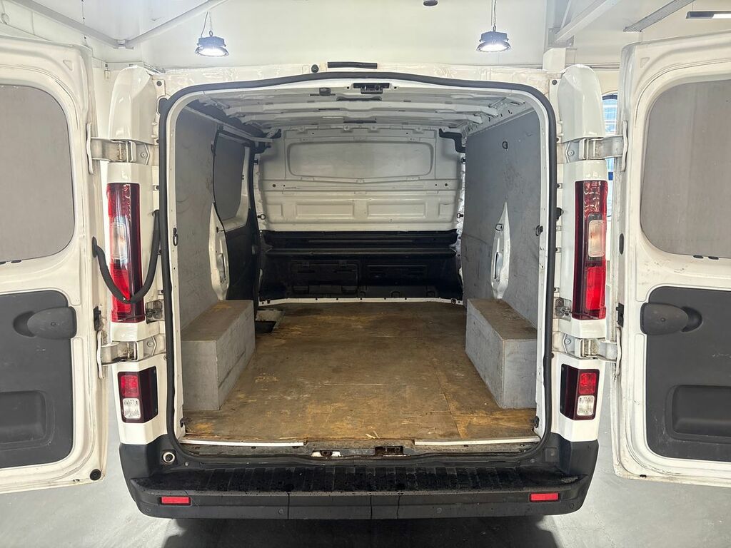 Renault Trafic 1.6 Diesel Black #15