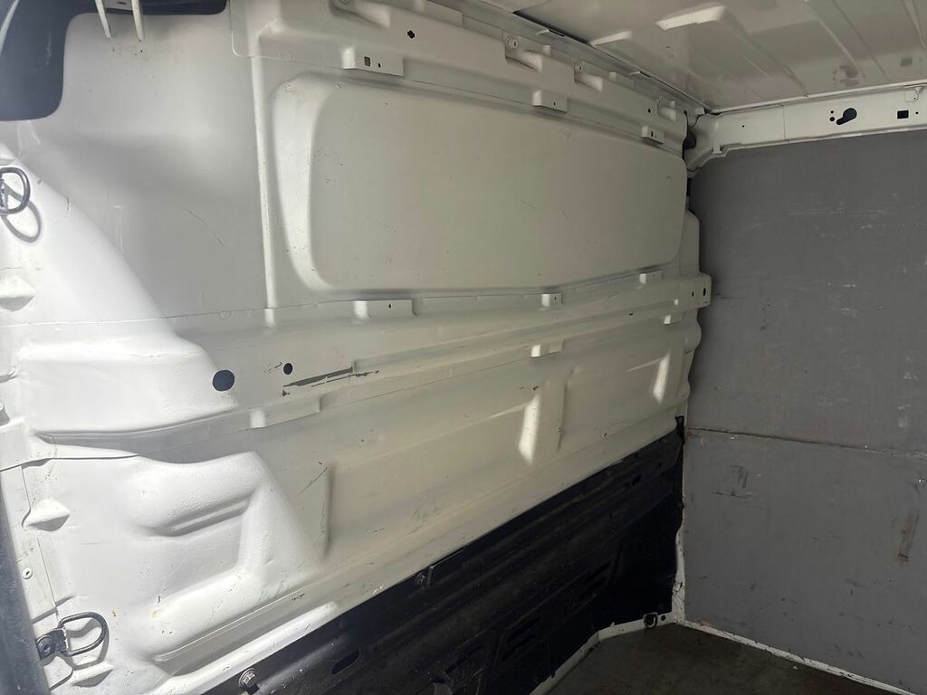 Renault Trafic 1.6 Diesel Black #12