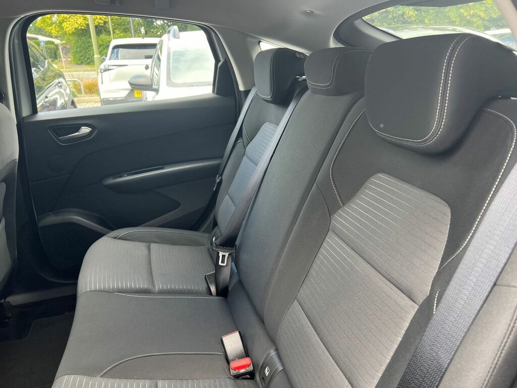 Renault Arkana Renault Arkana 1.6 E-tech Fhev 145 Techno Esprit A White #25