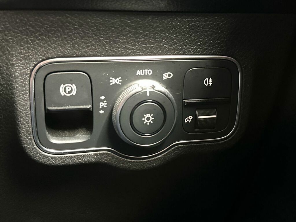 Mercedes-Benz GLB Class 1.3L Amg Line White #51