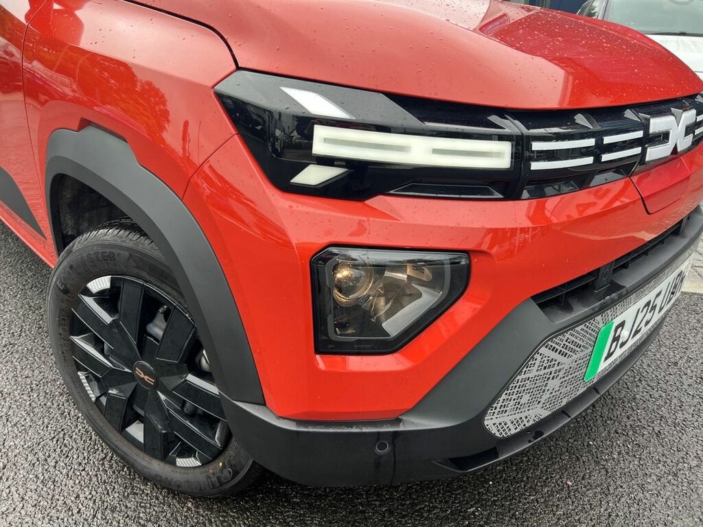Dacia Spring 27Kwh Extreme 65 48Kw Red #3