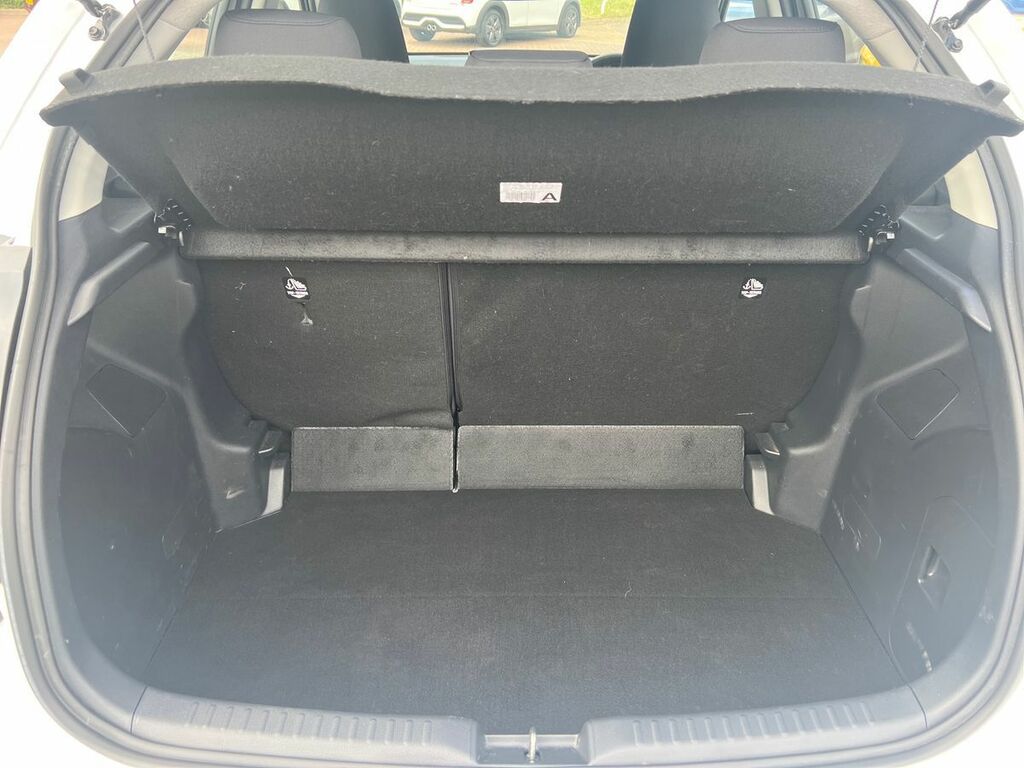 Mazda 2 1.5I Hybrid Centre Line Cvt Blue #17