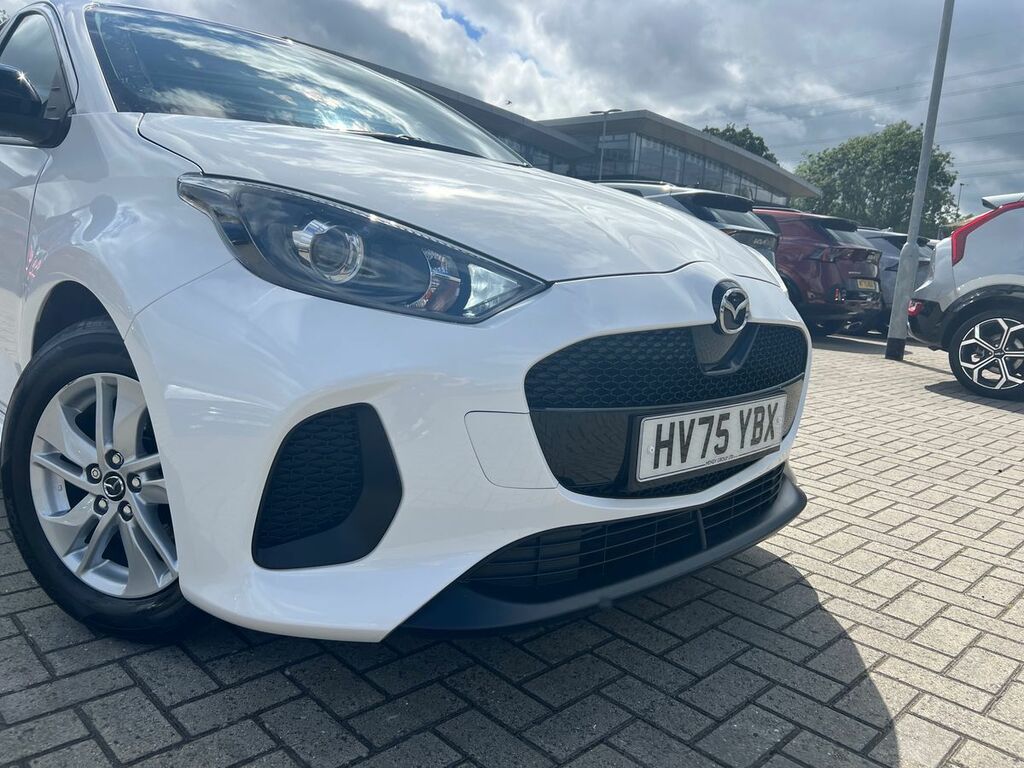 Mazda 2 1.5I Hybrid Centre Line Cvt White #3