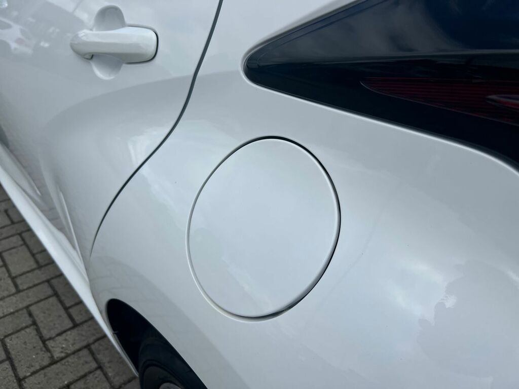 Mazda 2 1.5I Hybrid Centre Line Cvt Blue #16