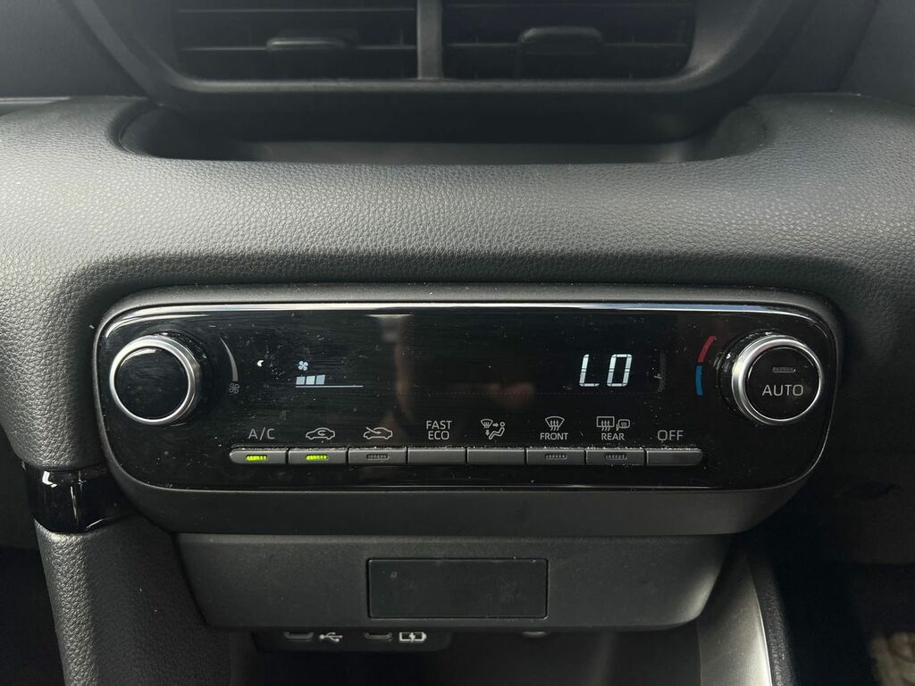 Mazda 2 1.5I Hybrid Centre Line Cvt Blue #38