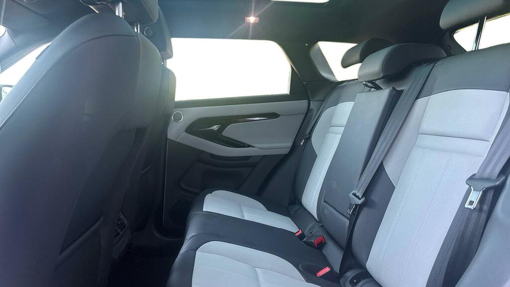 Land Rover Range Rover Evoque 2.0 D200 Edition Black #4