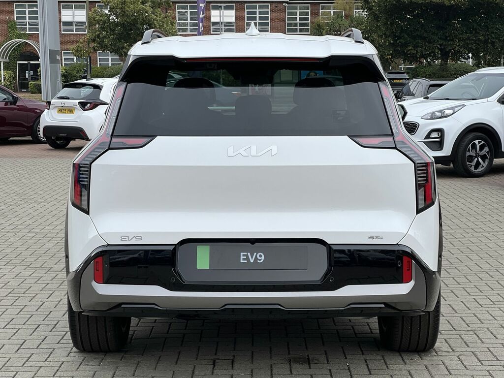 Kia EV9 282Kw Gt-line 99.8Kwh White #6