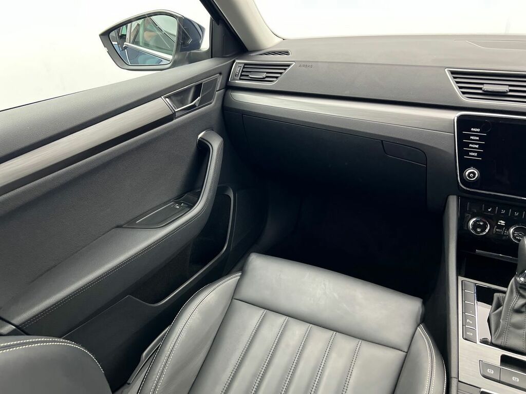 Skoda Superb 1.5 Tsi Se Technology Dsg Silver #30