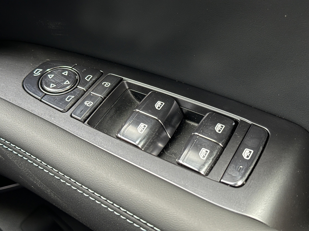Byd Sealion 7 390Kw Design Awd 83Kwh Black #62