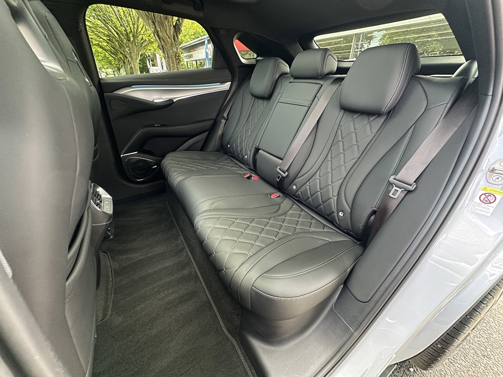 Byd Sealion 7 390Kw Design Awd 83Kwh Black #69