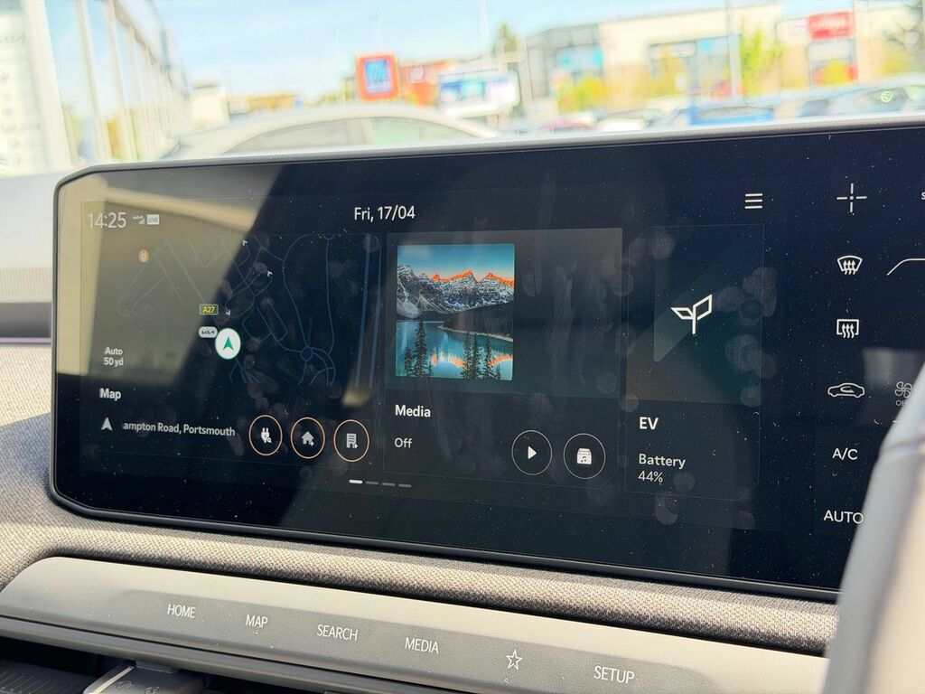 Kia EV3 81.4Kwh Gt Line S Suv Green #36