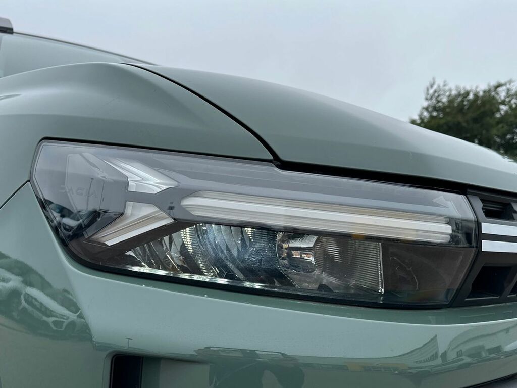 Dacia Duster 1.2 Tce Mhev Extreme 4Wd Euro 6 Ss Green #16
